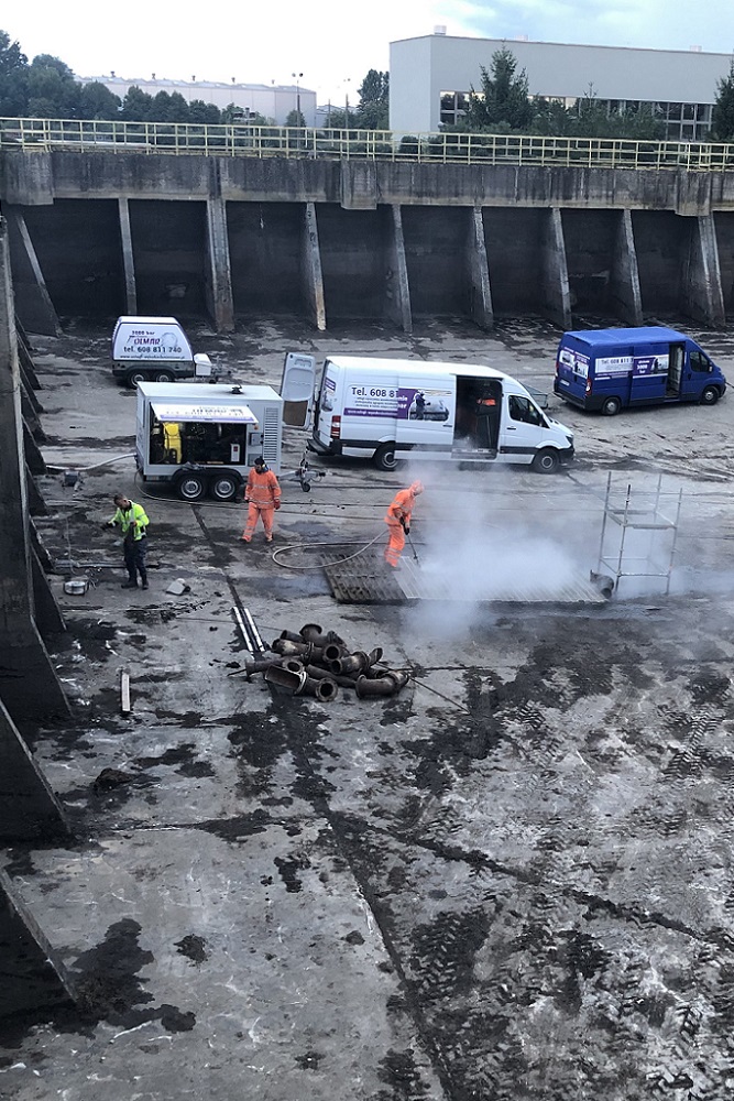 
									Hydrodynamiczne usuwanie bitumu
								